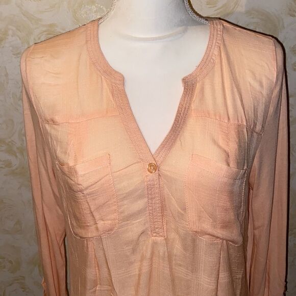 Merona Blouse/Top!  - Picture 3 of 10